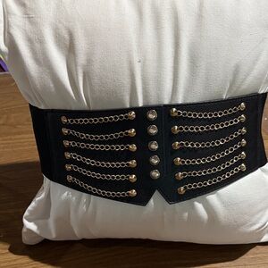 Black and Gold Chain Belt